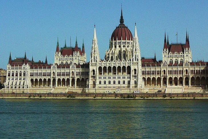 ساختمان پارلمان در مجارستان